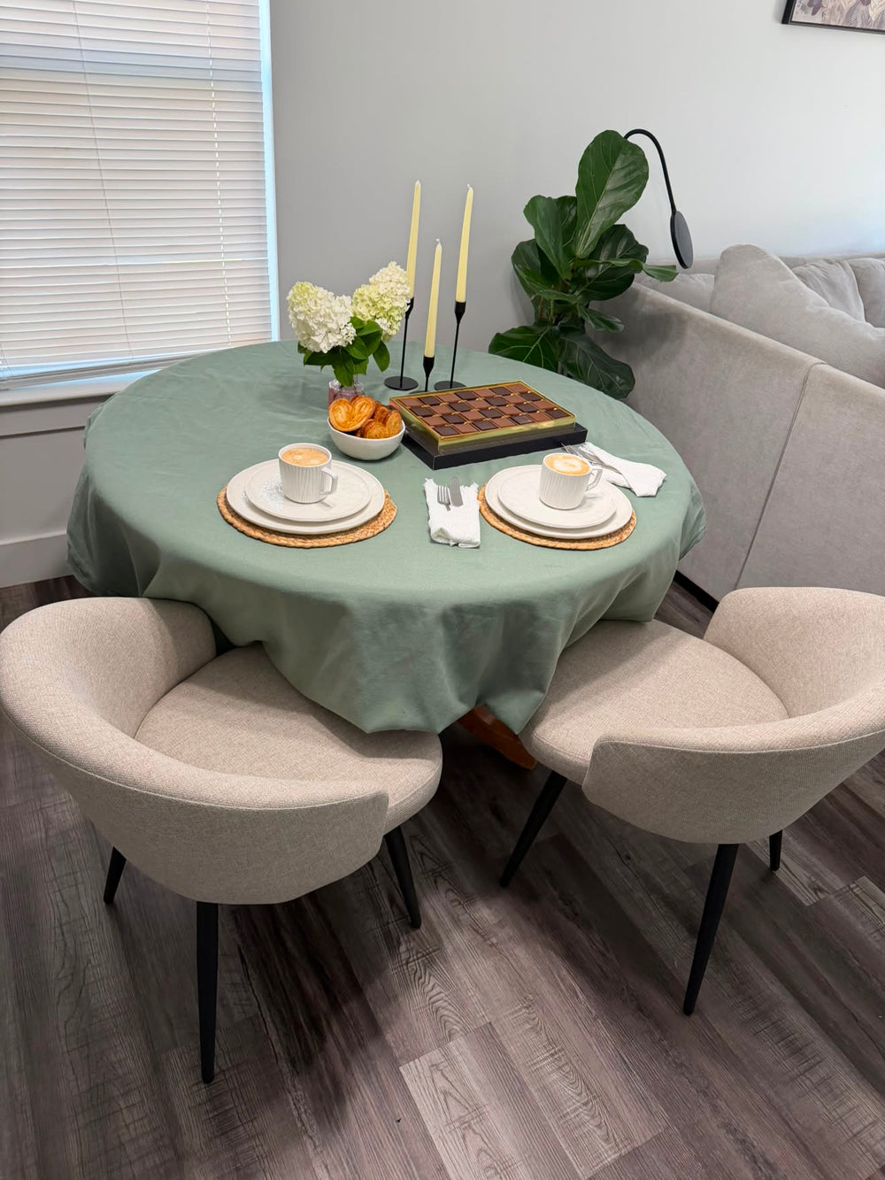 Sereni dining chairs around a round table in Olha Furmanets home